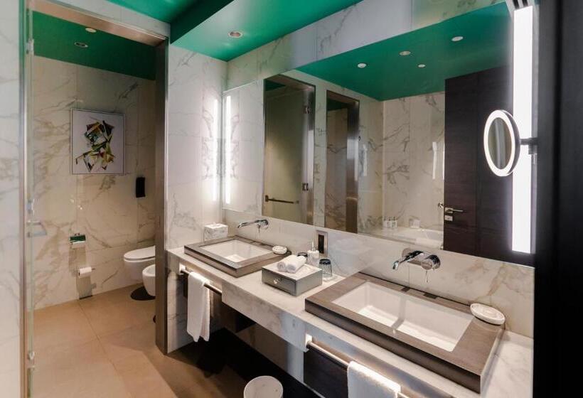 Президентский Люкс, Hyatt Centric Jumeirah Dubai