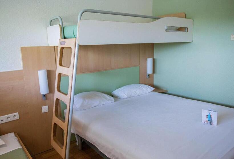 Семейный Номер, Ibis Budget Site Du Futuroscope
