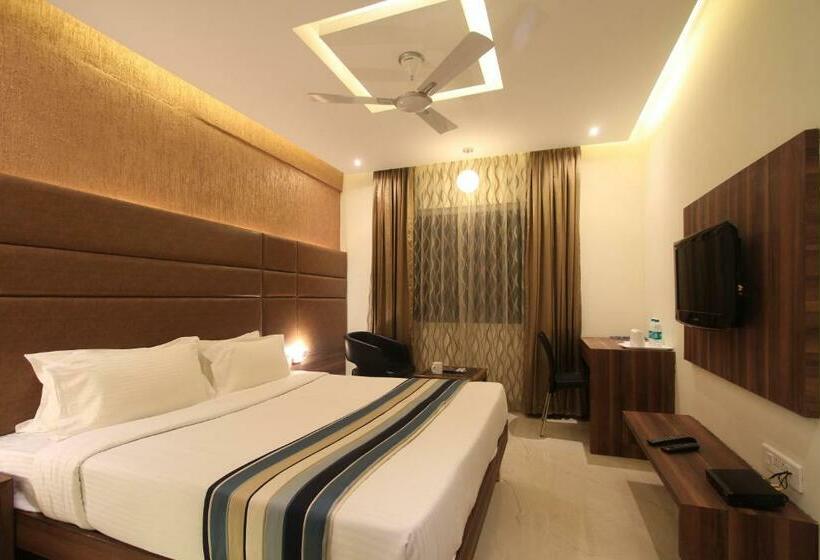 اتاق استاندارد, Sandesh Pride