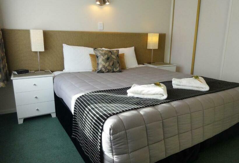 Апартаменты 2 Спальни, Aalton Motel