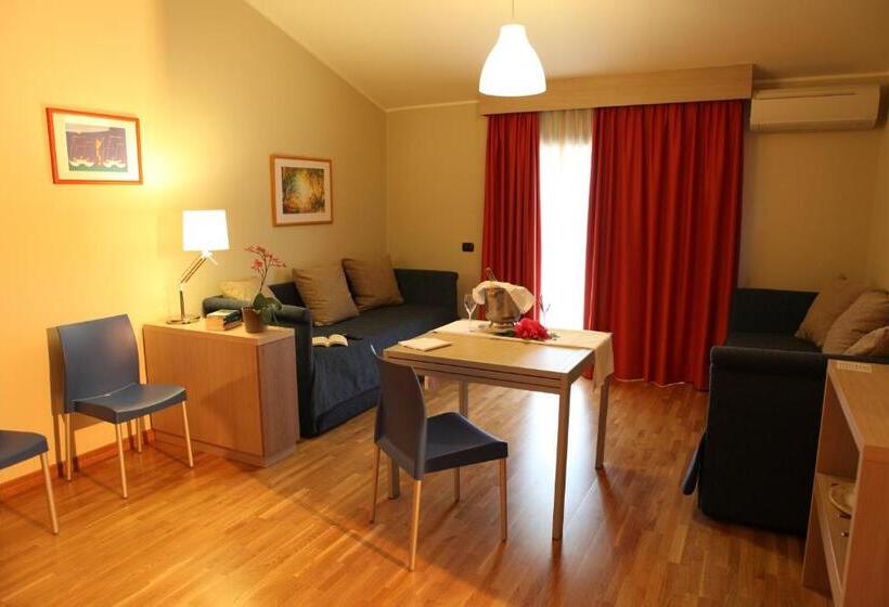 Люкс, Heraclea Hotel Residence