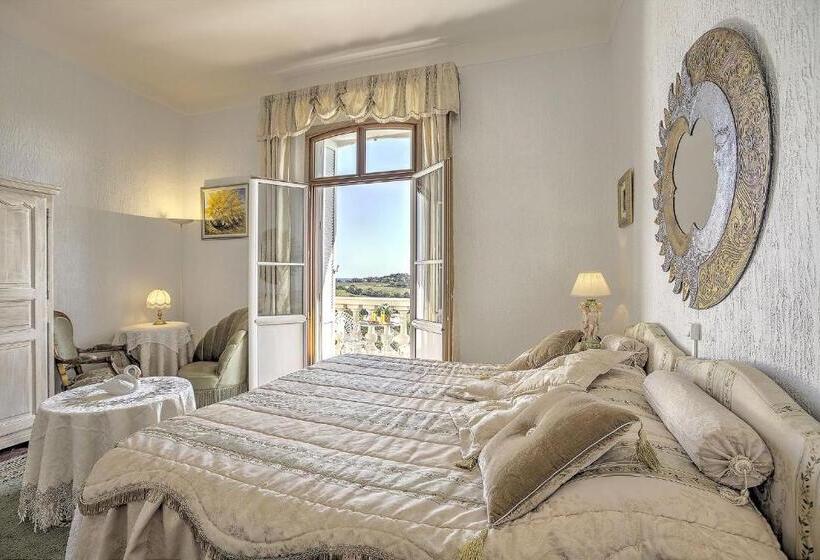 Номер Стандарт Вид на Море, Le Château De Mei Lese