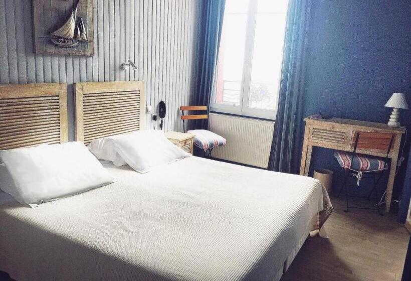 Номер Стандартный с Видом, The Originals Boutique, Hôtel La Villa Marine, Le Tréport