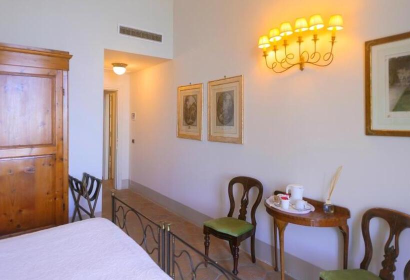 اتاق لوکس با چشم‌انداز دریا, Villa Ottone