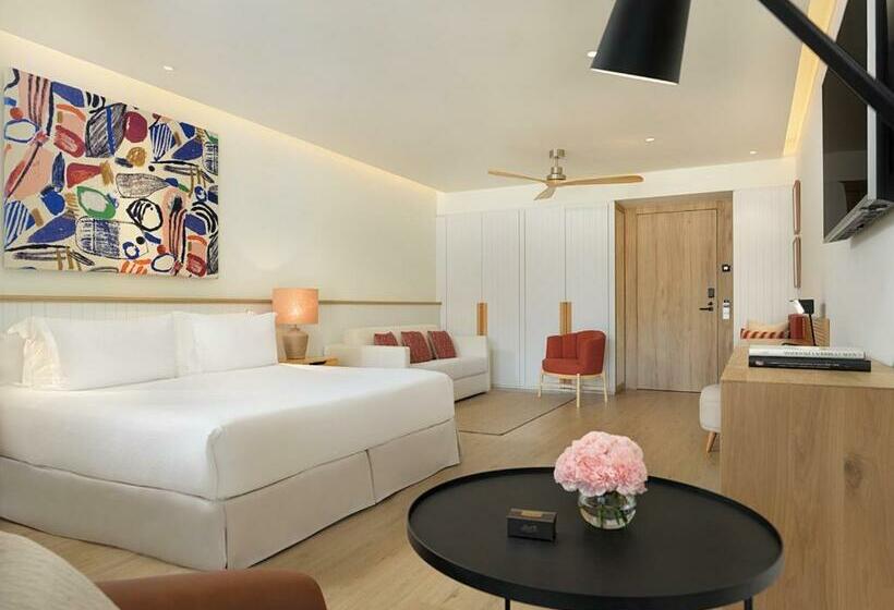 سوییت جونیور, H10 Croma Malaga