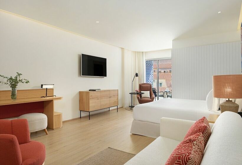 سوییت جونیور, H10 Croma Malaga
