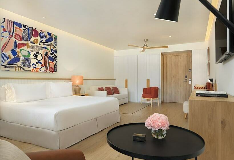 سوییت جونیور, H10 Croma Malaga