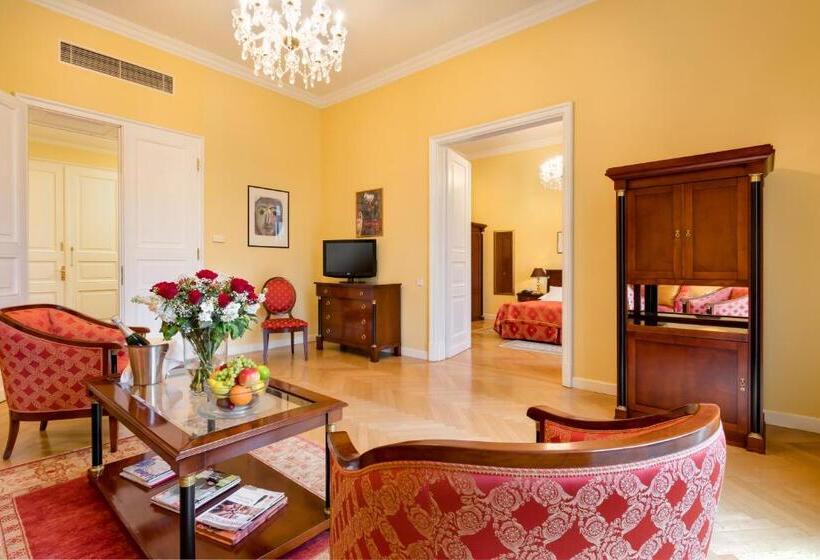 Люкс с Балконом, Castle Hotel Grof Degenfeld Superior