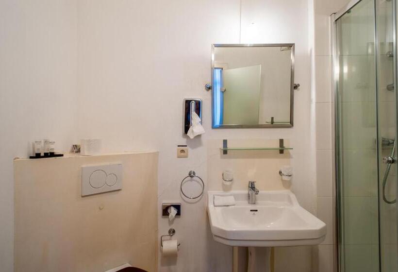 Номер Deluxe, Charme Hotel Hancelot