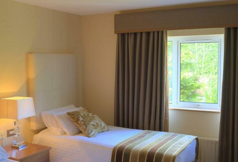 スタンダードシングルルーム, Four Seasons Hotel & Leisure Club