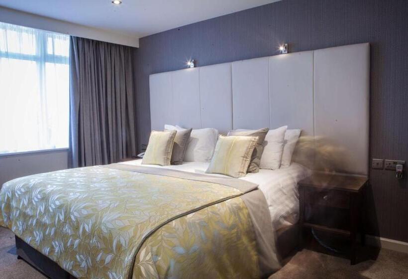 Номер Стандарт, Four Seasons Hotel & Leisure Club