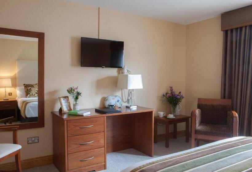 スタンダードルーム, Four Seasons Hotel & Leisure Club