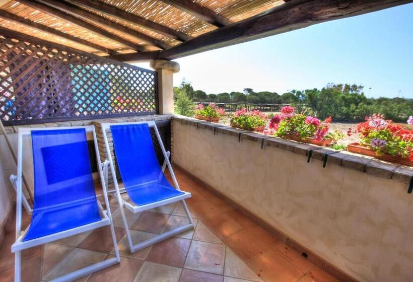 Monolocale Standard, Porto Giunco Residence