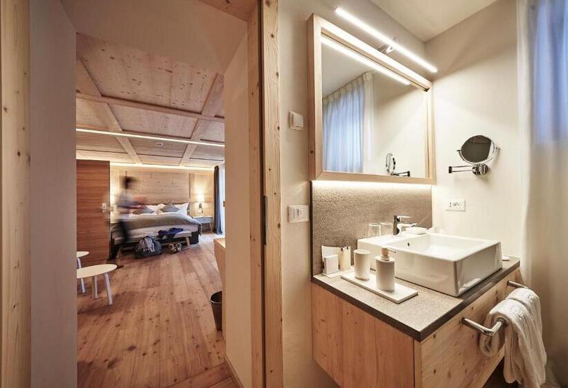 Номер Deluxe, Goldene Rose Karthaus A Member Of Small Luxury Hotels Of The World