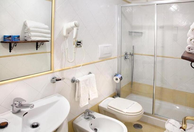 コンフォートルーム, Albergo L Antico Convitto