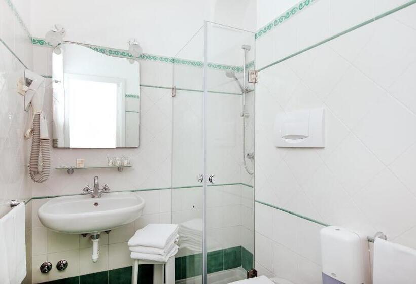 Triple Room Sea View, Pupetto