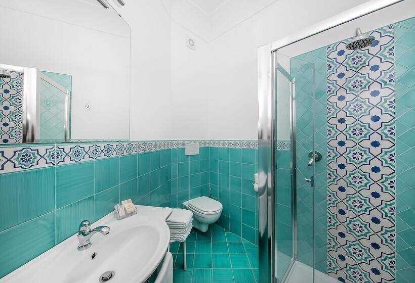 Triple Room Sea View, Pupetto