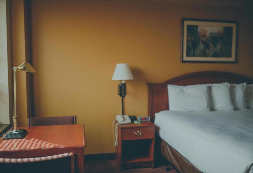 Люкс Кровать Кинг, The Hotel Ottumwa