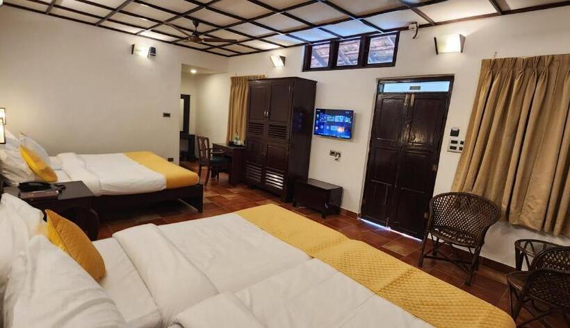 四人豪华间, Kumarakom Tharavadu   A Heritage Hotel, Kumarakom