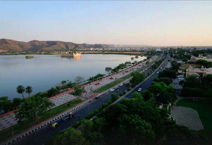 اتاق اجرایی, Regenta Central Jal Mahal, Jaipur