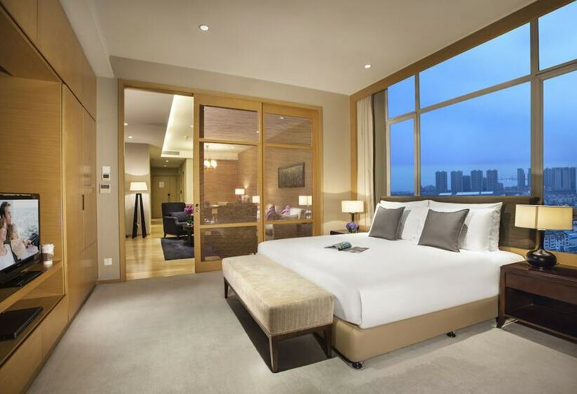 Апартаменты Deluxe 1 Спальня, Somerset Grand Central Dalian