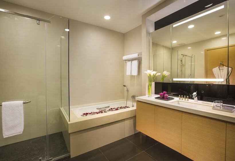 Апартаменты Ejecutiva 3 Спальни, Somerset Grand Central Dalian