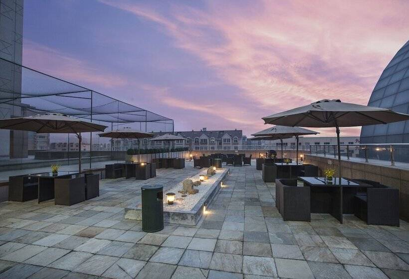 Апартаменты Ejecutiva 2 Спальни, Somerset Grand Central Dalian