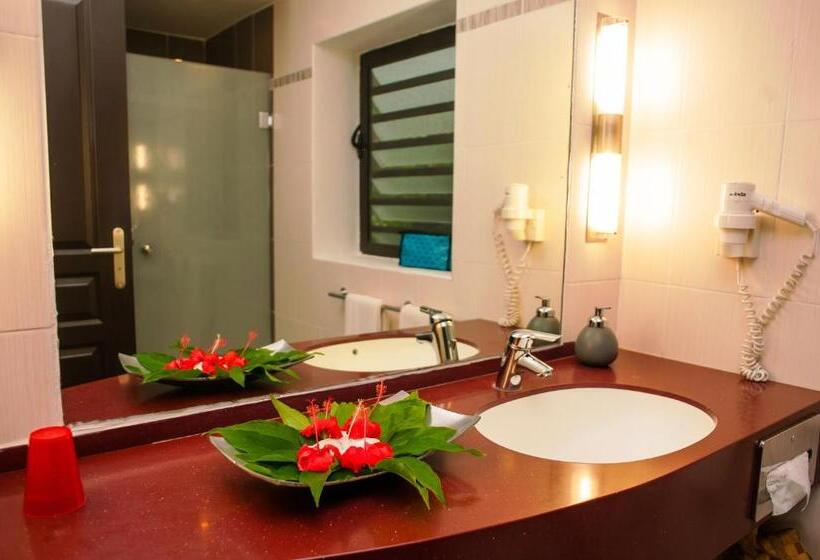 اتاق استاندارد با چشم‌انداز دریا, Mantis Soanambo Hotel And Spa