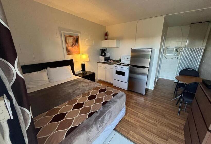 Номер Стандарт, West Castle Motel