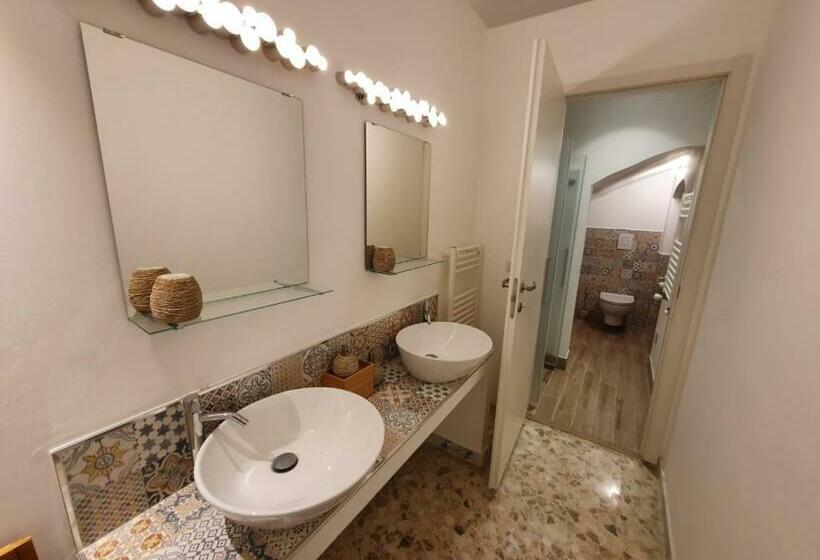 Quarto Estandar, Stella Maris