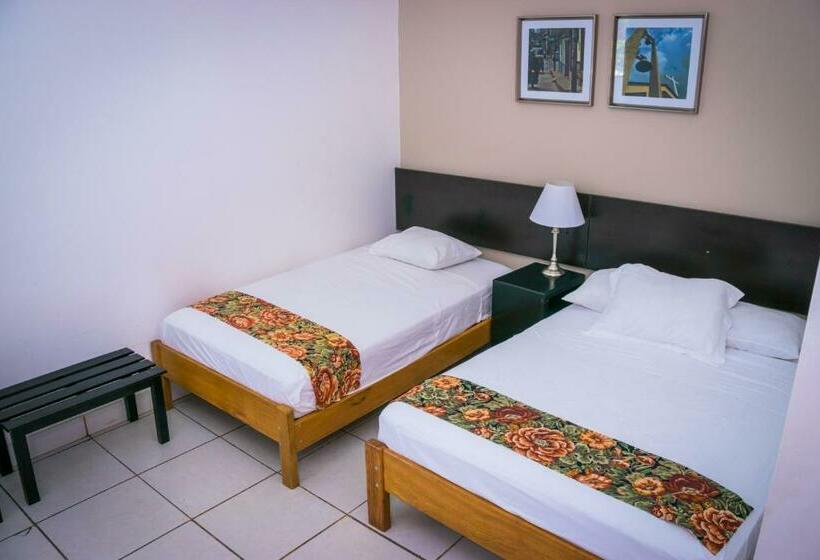 Номер Стандарт, Hostal Centrika
