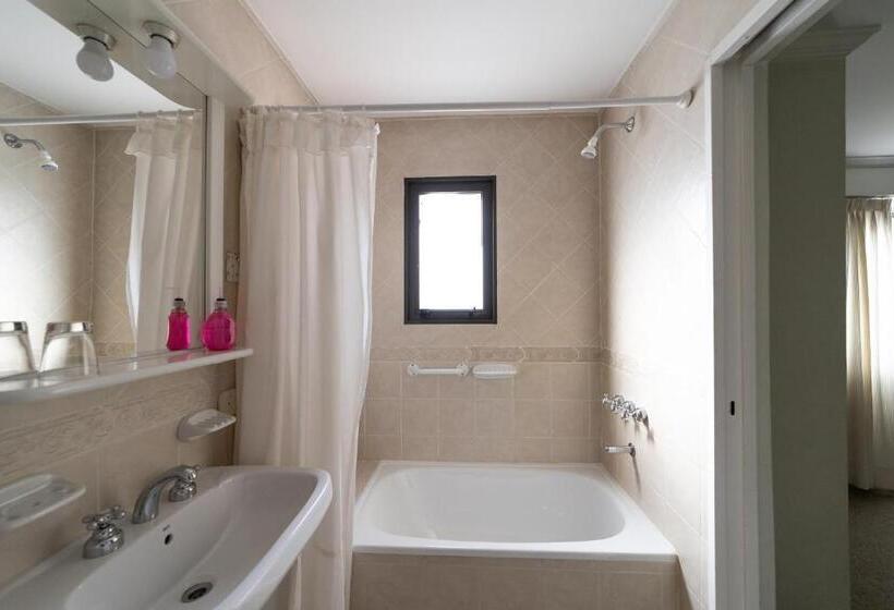 اتاق استاندارد سه نفره, 349 Suites