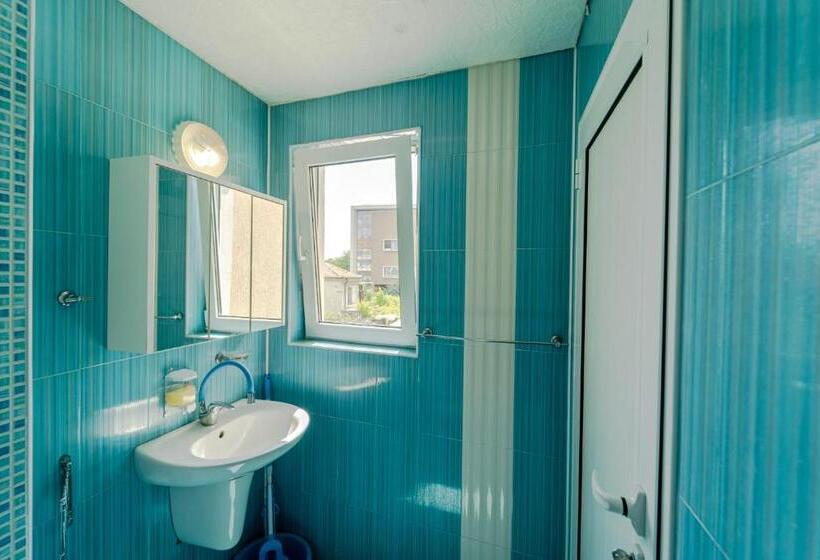 חדר דלוקס צדדי נוף לים, Boutique Guest House  Sofia