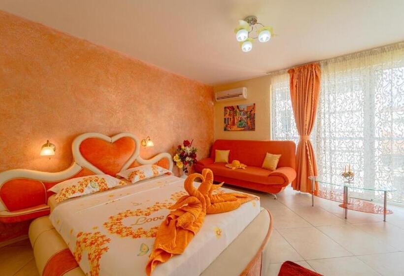 חדר דלוקס עם מרפסת, Boutique Guest House  Sofia