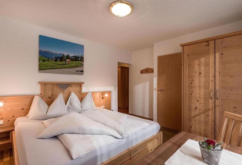 آپارتمان 3 خوابه, Pension Schusterhof