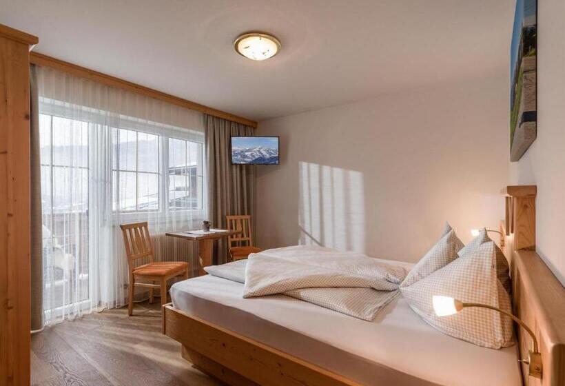 آپارتمان 3 خوابه, Pension Schusterhof