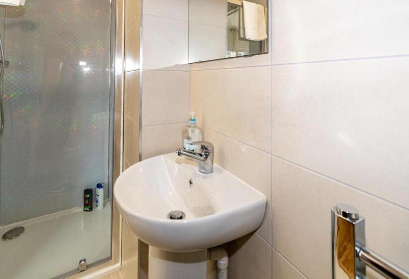 اتاق استاندارد یک نفره, Aisling Guest House