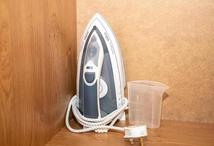اتاق استاندارد چهار تخته, Aisling Guest House