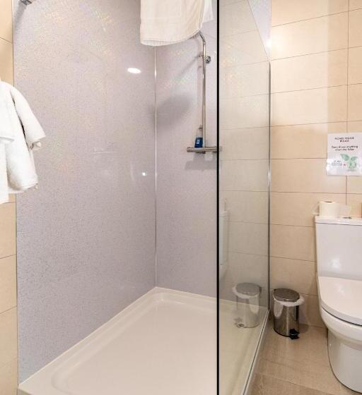 اتاق استاندارد سه نفره, Aisling Guest House