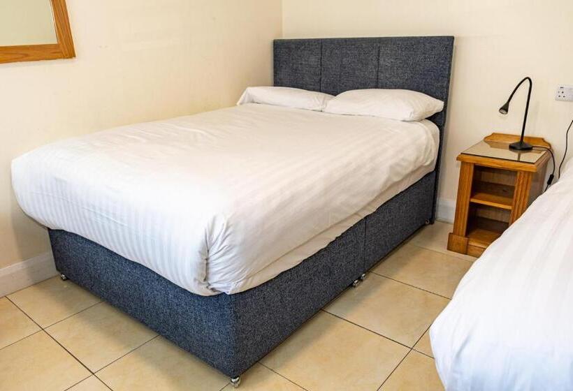 اتاق استاندارد چهار تخته, Aisling Guest House