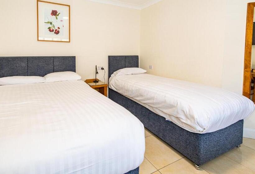 اتاق استاندارد چهار تخته, Aisling Guest House