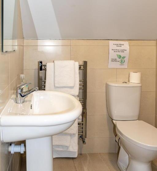 اتاق استاندارد چهار تخته, Aisling Guest House