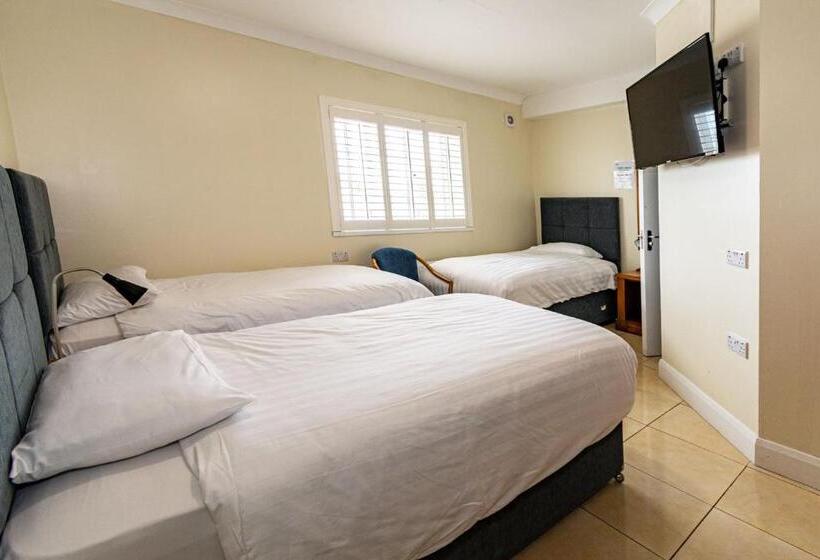 اتاق استاندارد سه نفره, Aisling Guest House