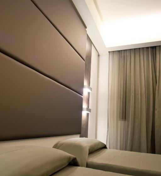 标准三人间, Albergo Dei Laghi