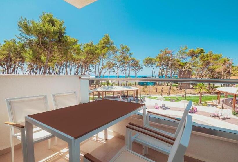 سوئیت پریمیوم 2 خوابه, Azul Beach Resort Montenegro By Karisma   All Inclusive