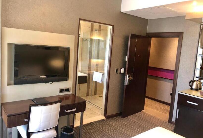 اتاق اکونومی, Coastlands Musgrave