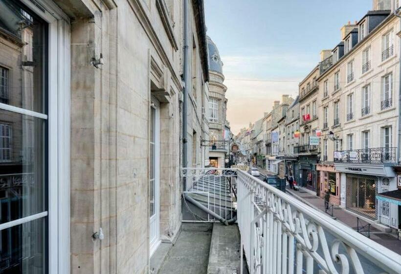 Апартаменты 1 Спальня с Балконом, City Affaire : Bayeux Omaha