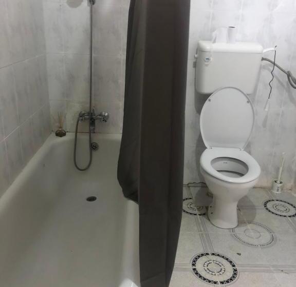اتاق لوکس, Safariadventures House