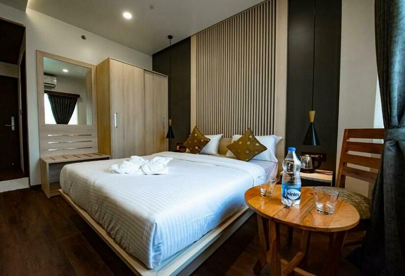 اتاق لوکس, The Royal Palace Hotel 400703