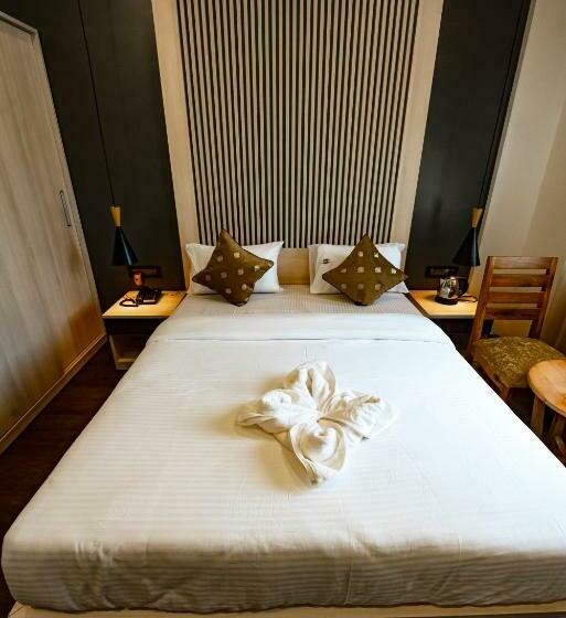 اتاق لوکس, The Royal Palace Hotel 400703